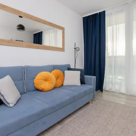 Apartment Solvo With Balcony & Parking Przymorze By Renters