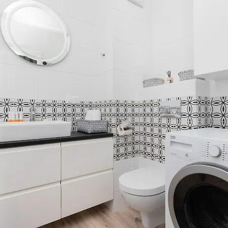 Solvo With Balcony & Parking Przymorze By Renters Apartmán