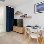 Solvo With Balcony & Parking Przymorze By Renters アパート グダニスク
